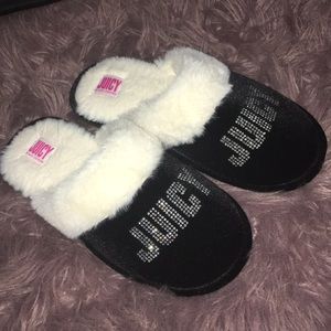 Juicy couture slippers / size M / new